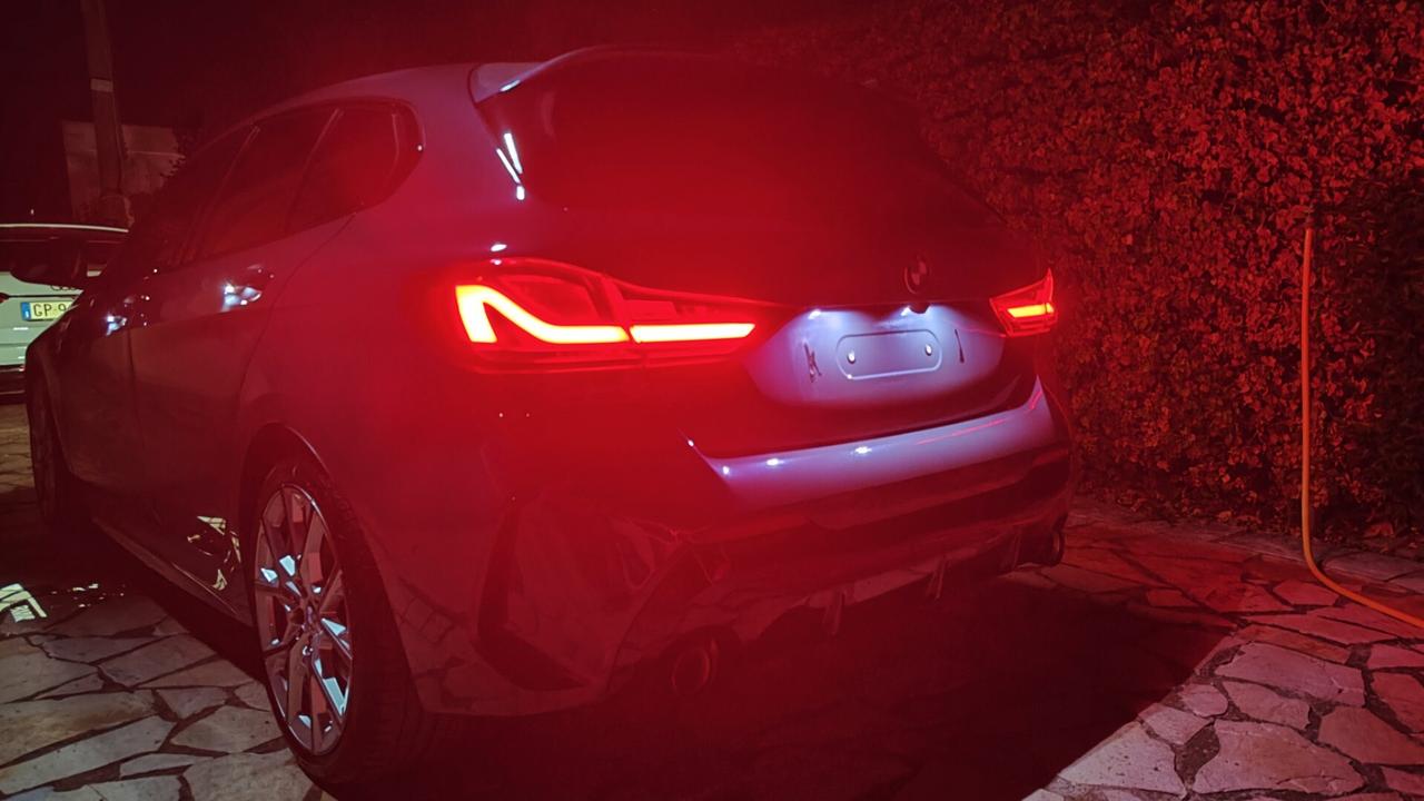 Bmw 118 118d 5p. Msport