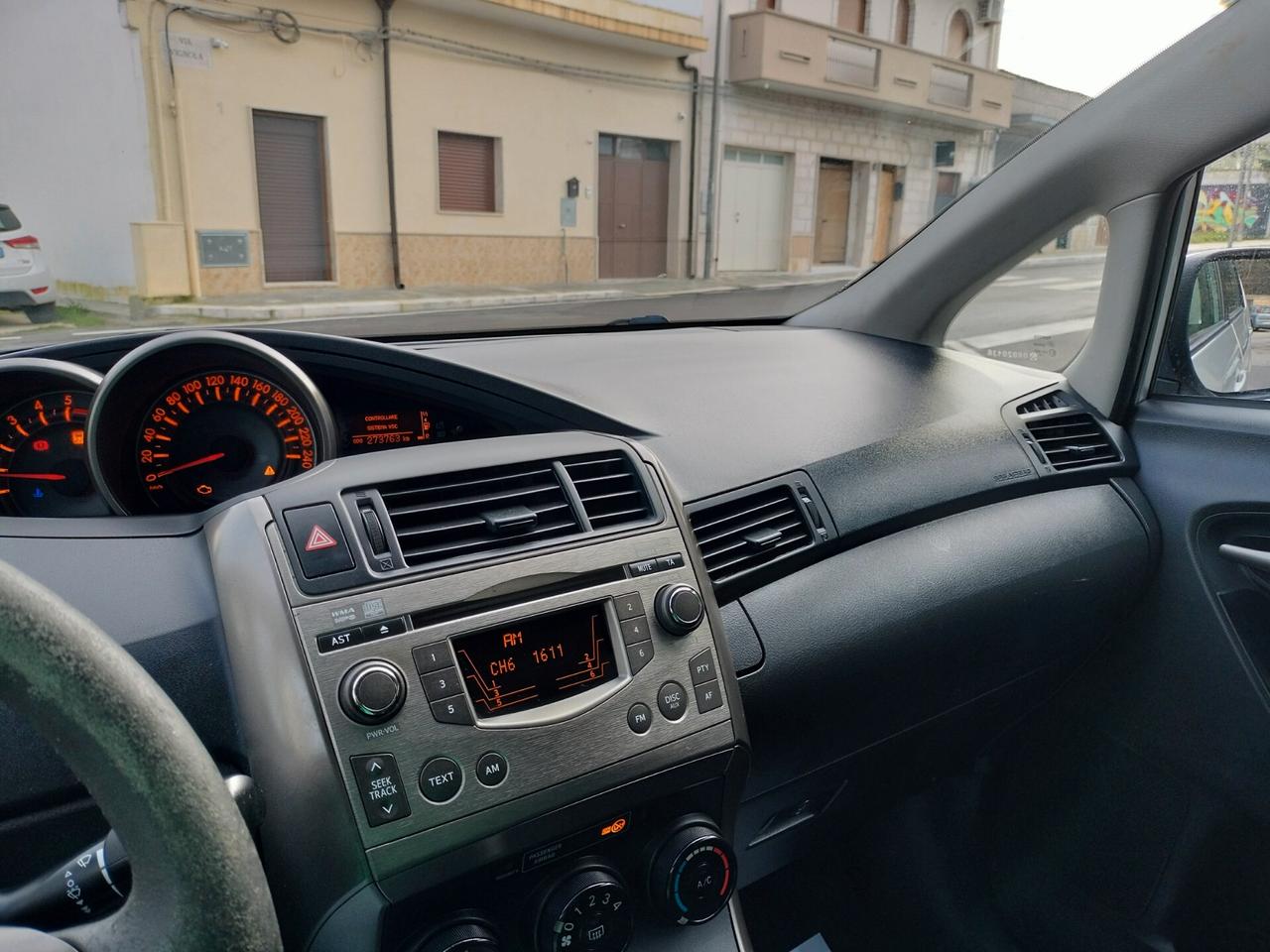 Toyota Verso 2.0 D Sol