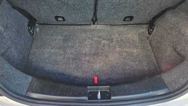 LANCIA Ypsilon 1.0 FireFly 5 porte S&S Hybrid Silver