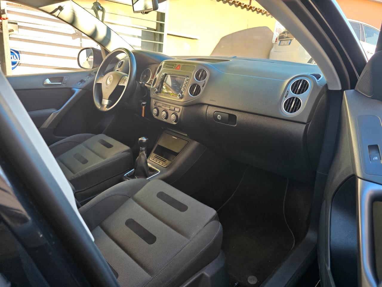 Volkswagen Tiguan 2.0 16V TDI DPF Sport & Style 4 motion