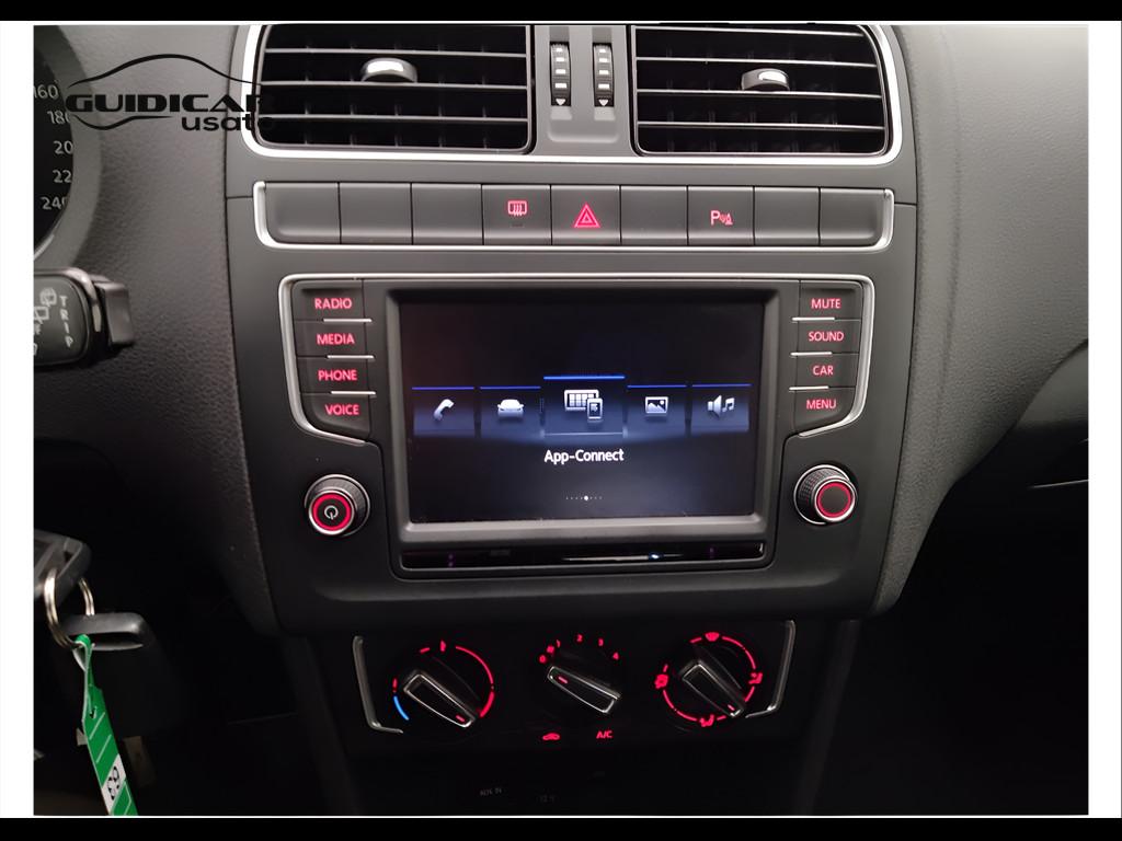 VOLKSWAGEN Polo V 2014 - Polo 5p 1.0 mpi Comfortline 60cv