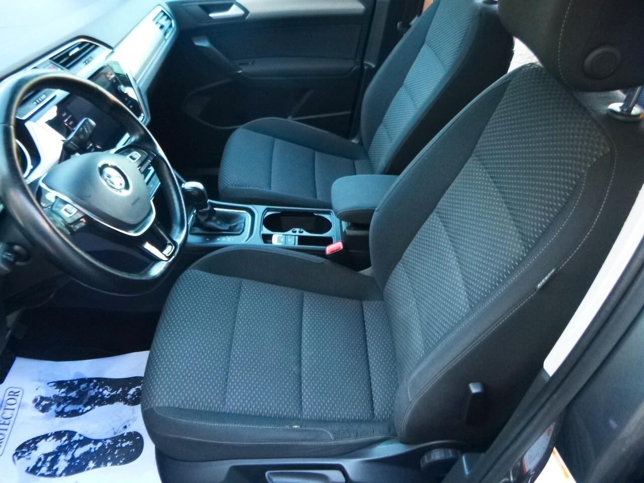 Volkswagen Touran 1.6 TDI 115 CV SCR DSG Executive BlueMotion Tech.