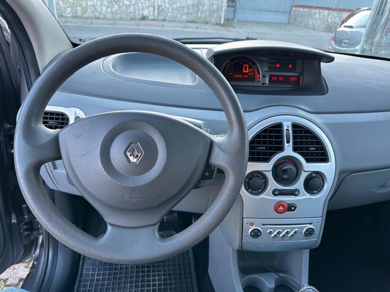 Renault Modus 1.2 16V Live-03/2011