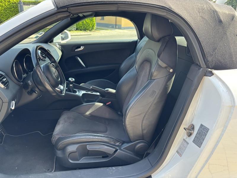 Audi TT Coupe Cabrio 1.8 S-line tfsi XENO-NAVI-19"