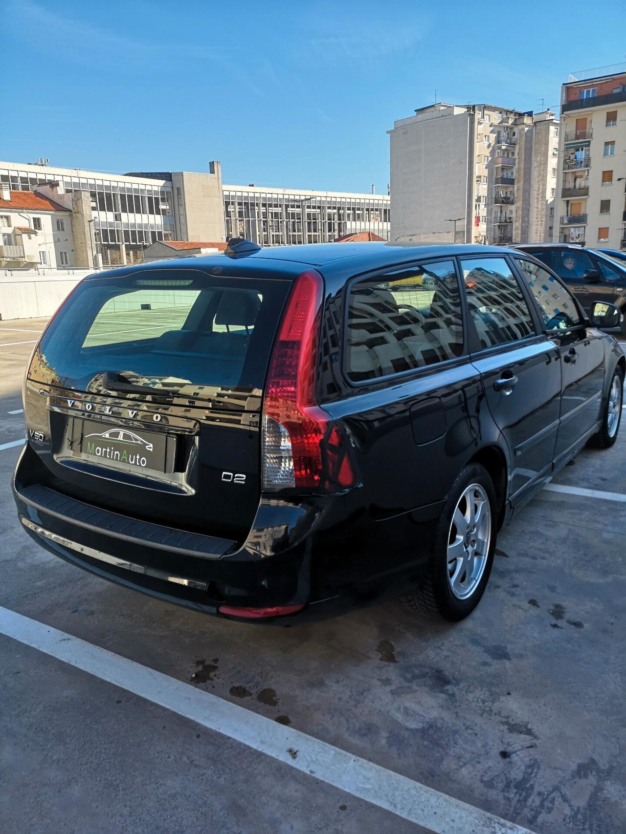 Volvo V50 D4 Kinetic 115cv - 2011
