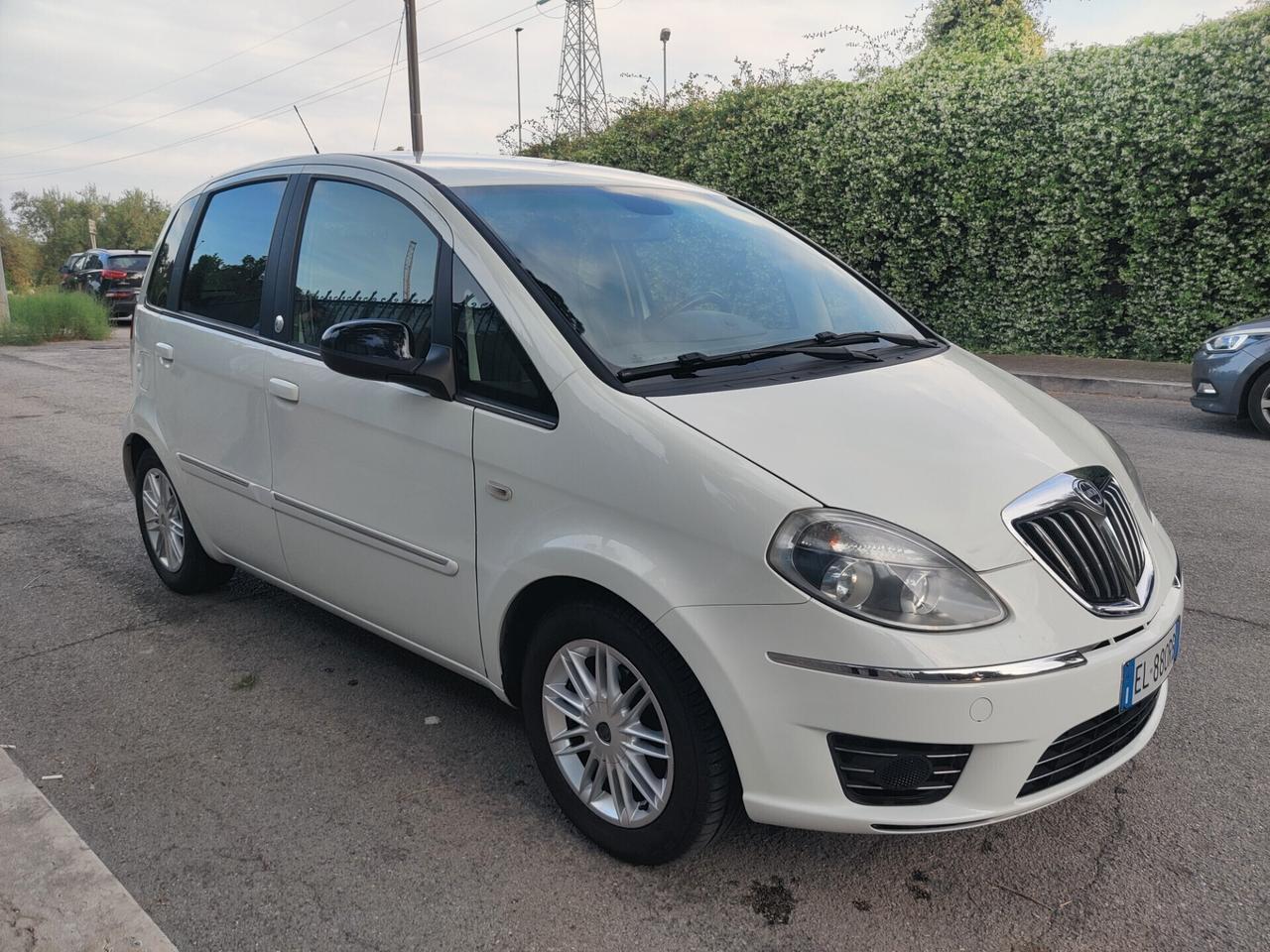 Lancia MUSA 1.4 8V Ecochic (GPL) Gold 2012