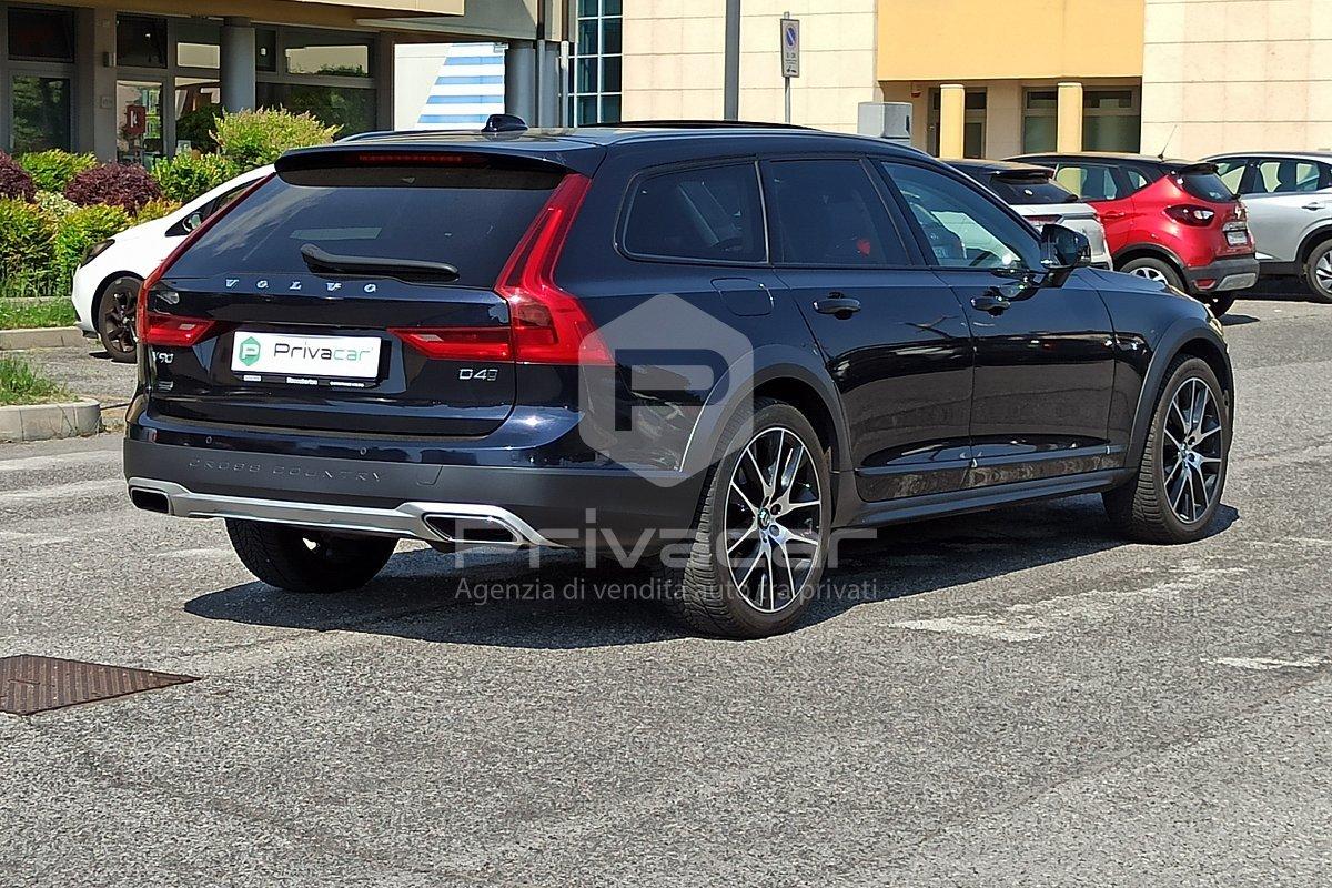 VOLVO V90 Cross Country D4 AWD Geartronic Pro
