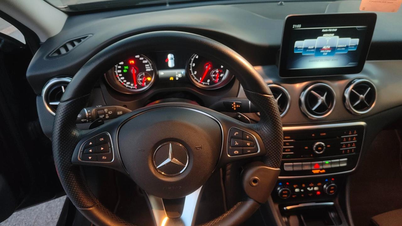 Mercedes-benz GLA 180 Sport