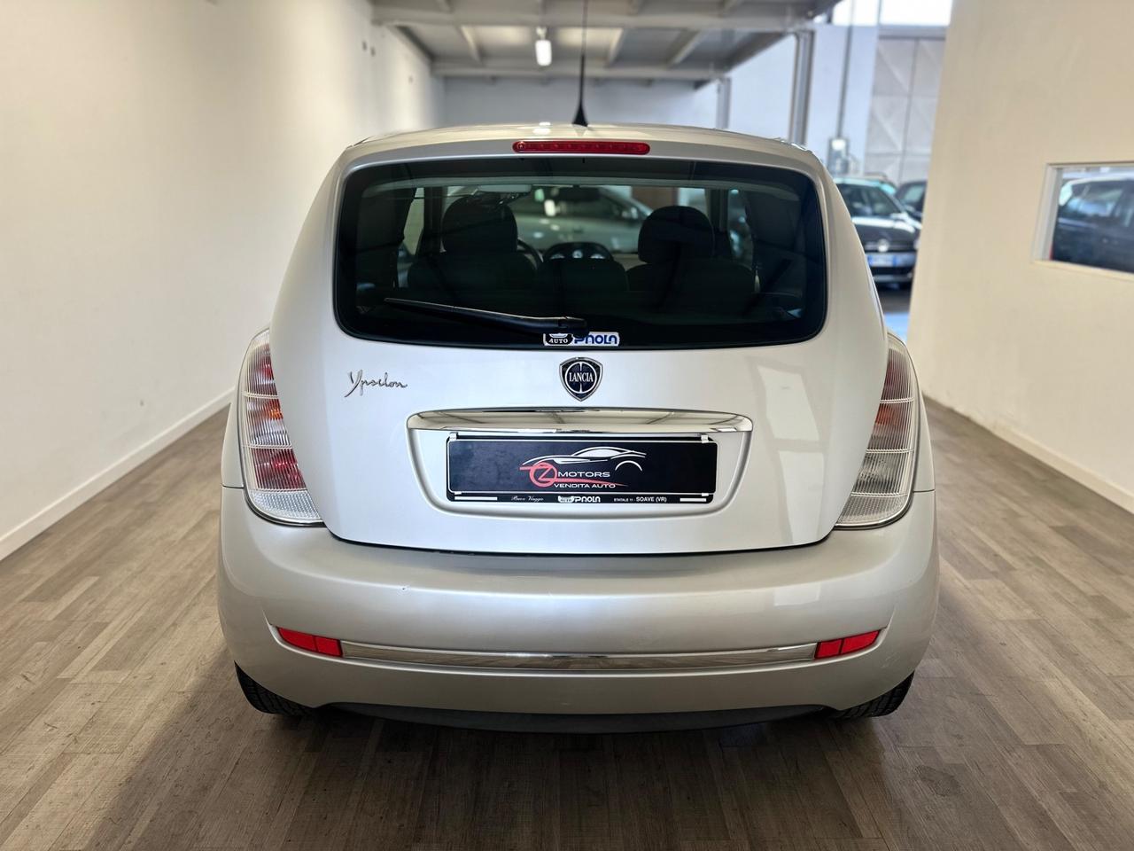 Lancia Ypsilon 1.2 Argento NEOPATENTATI