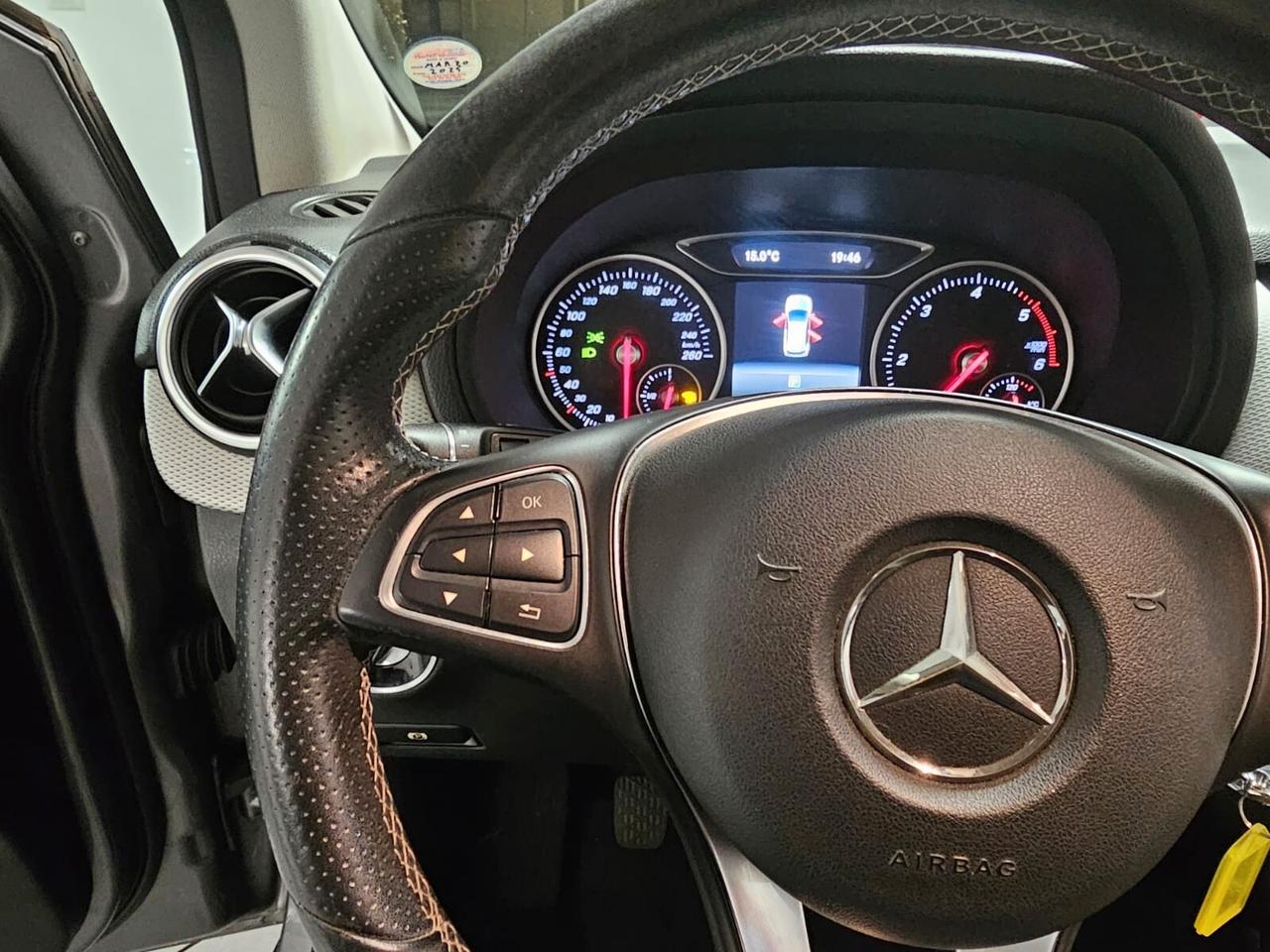 Mercedes-benz B 180 B 180 d Premium