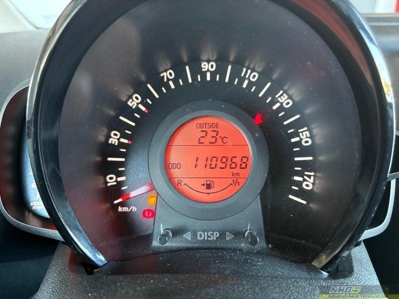 Citroën C1 VTi 72 5 porte Shine
