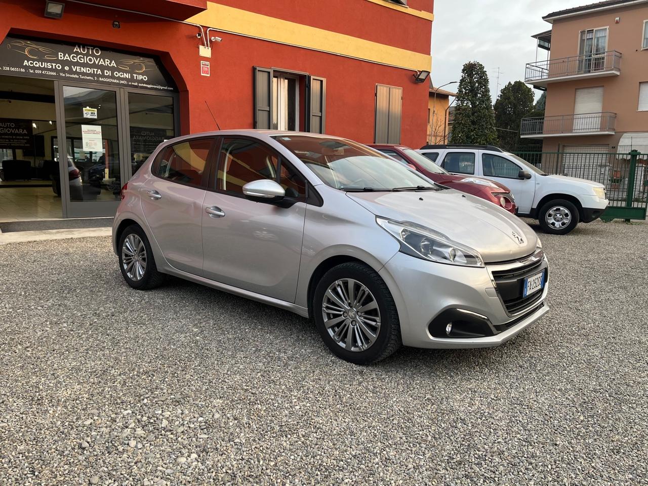 Peugeot 208 1.2 benzina 5 porte Allure