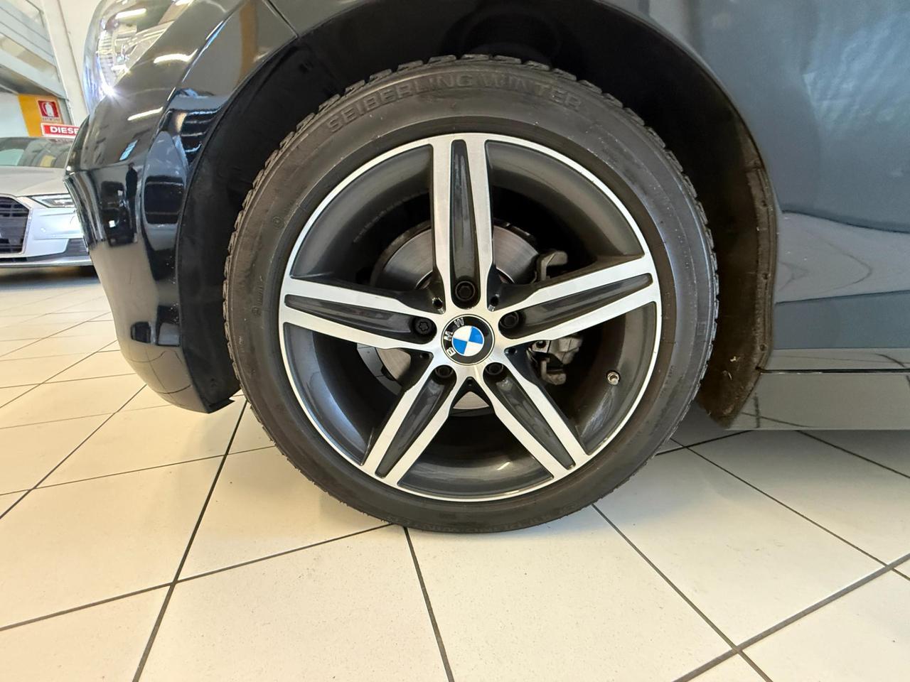 BMW 120 d Sport 5p auto