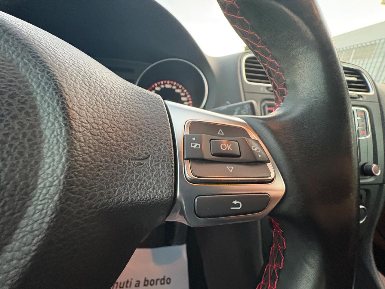 Volkswagen Golf GTI 2.0 TSI 5p.