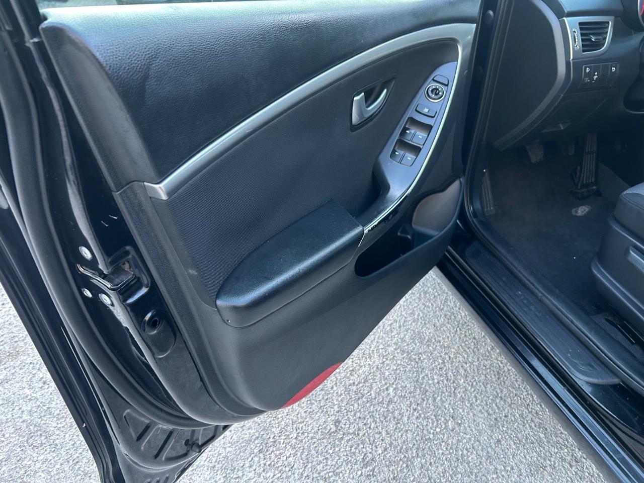 Hyundai i30 1.6 CRDi 5p. 150000km