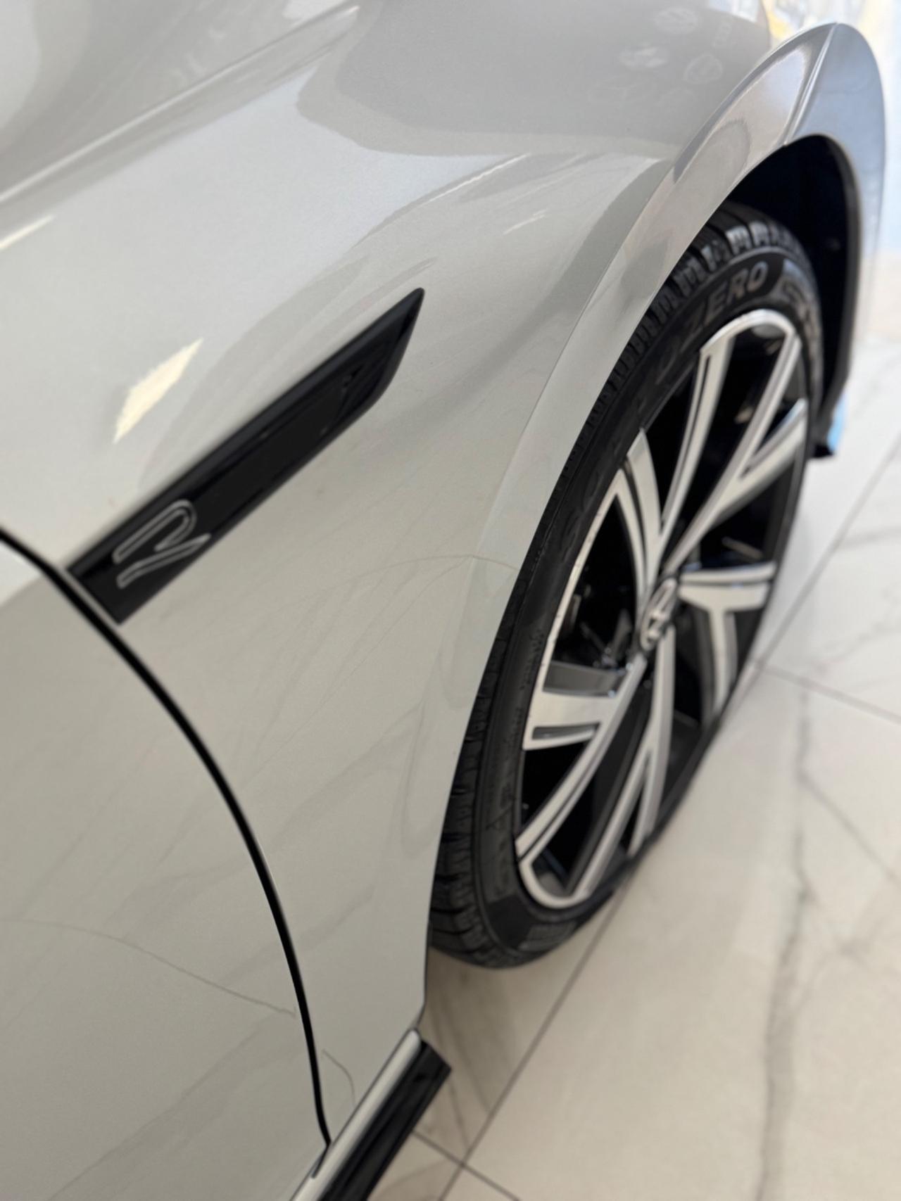 Volkswagen Golf 1.5 TSI EVO ACT R-Line