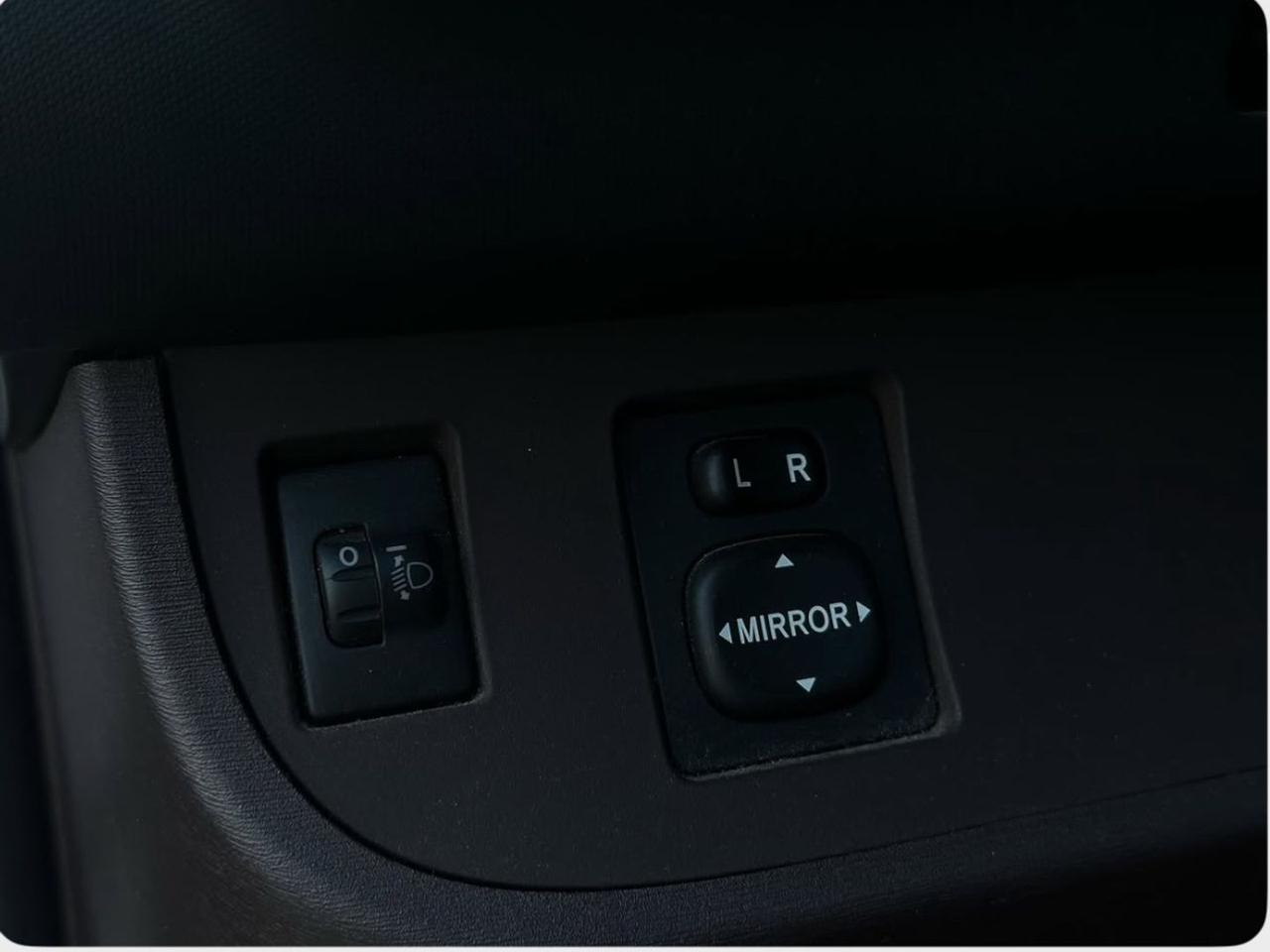 Toyota iQ 1.0 vvt-i #10178