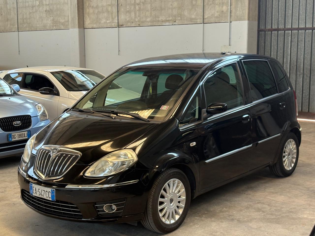 Lancia MUSA 1.4 16V Poltrona Frau
