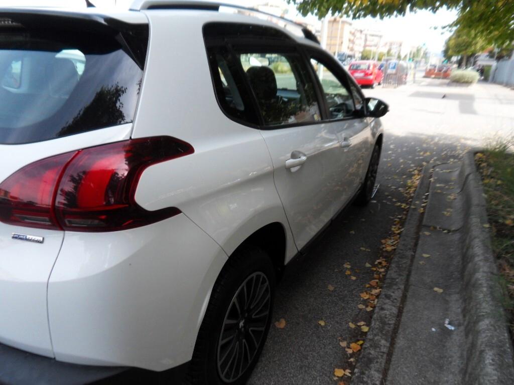 Peugeot 2008 PureTech 82 Active