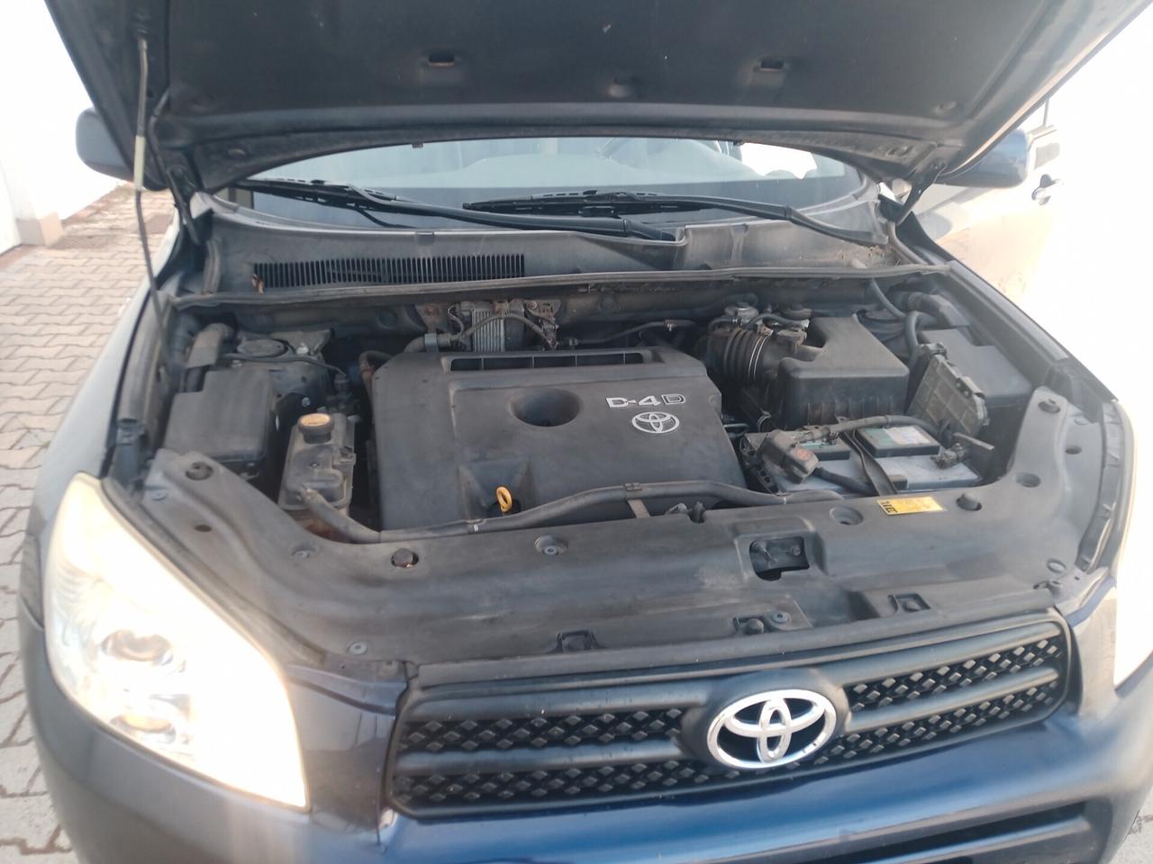 Toyota RAV 4 RAV4 2.2 D-4D 136 CV Luxury