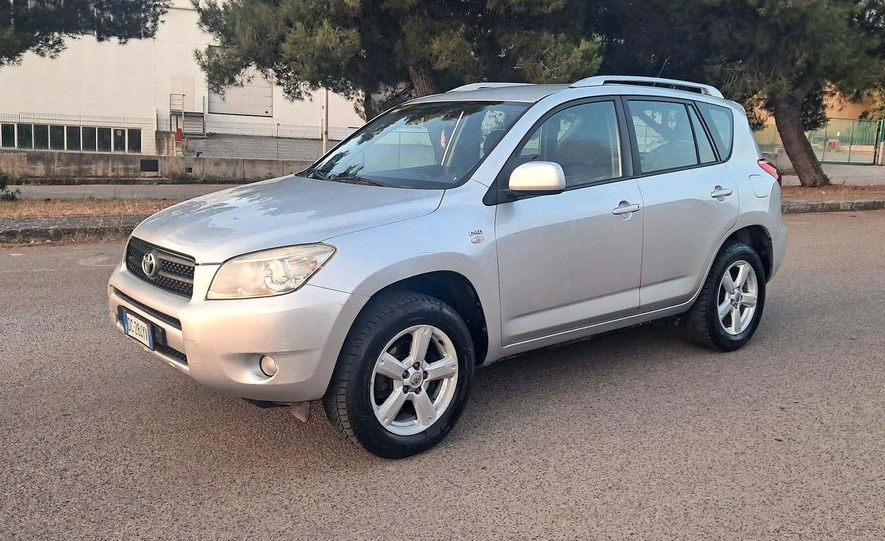Toyota RAV 4 RAV4 2.2 D-4D 136 CV Sol