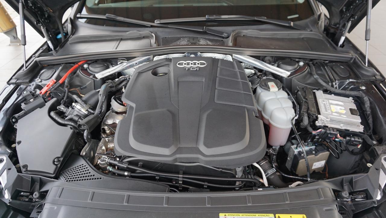 Audi A4 Avant 30 2.0 tdi Business 122cv s-tronic my16