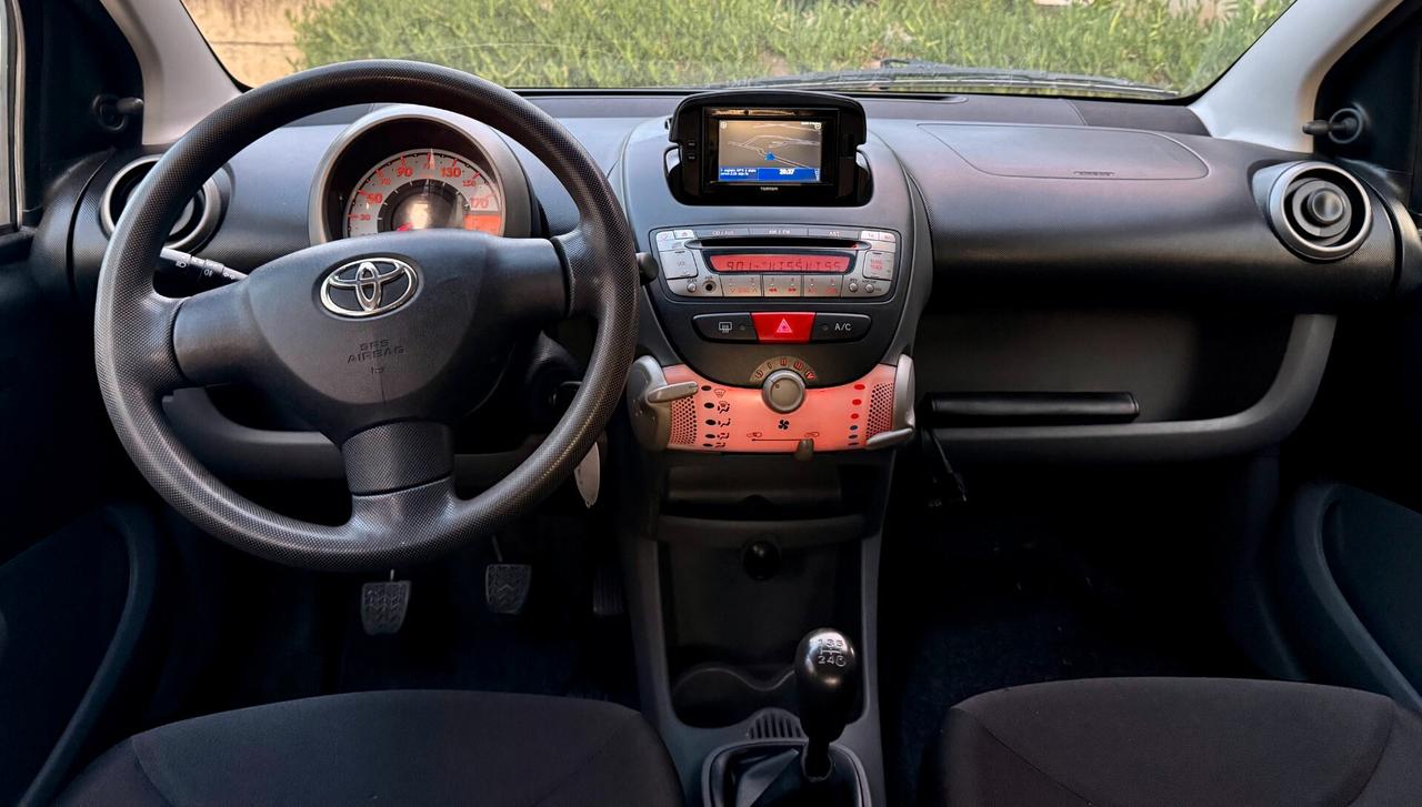 Toyota Aygo 1.0 12V VVT- Sol Connect