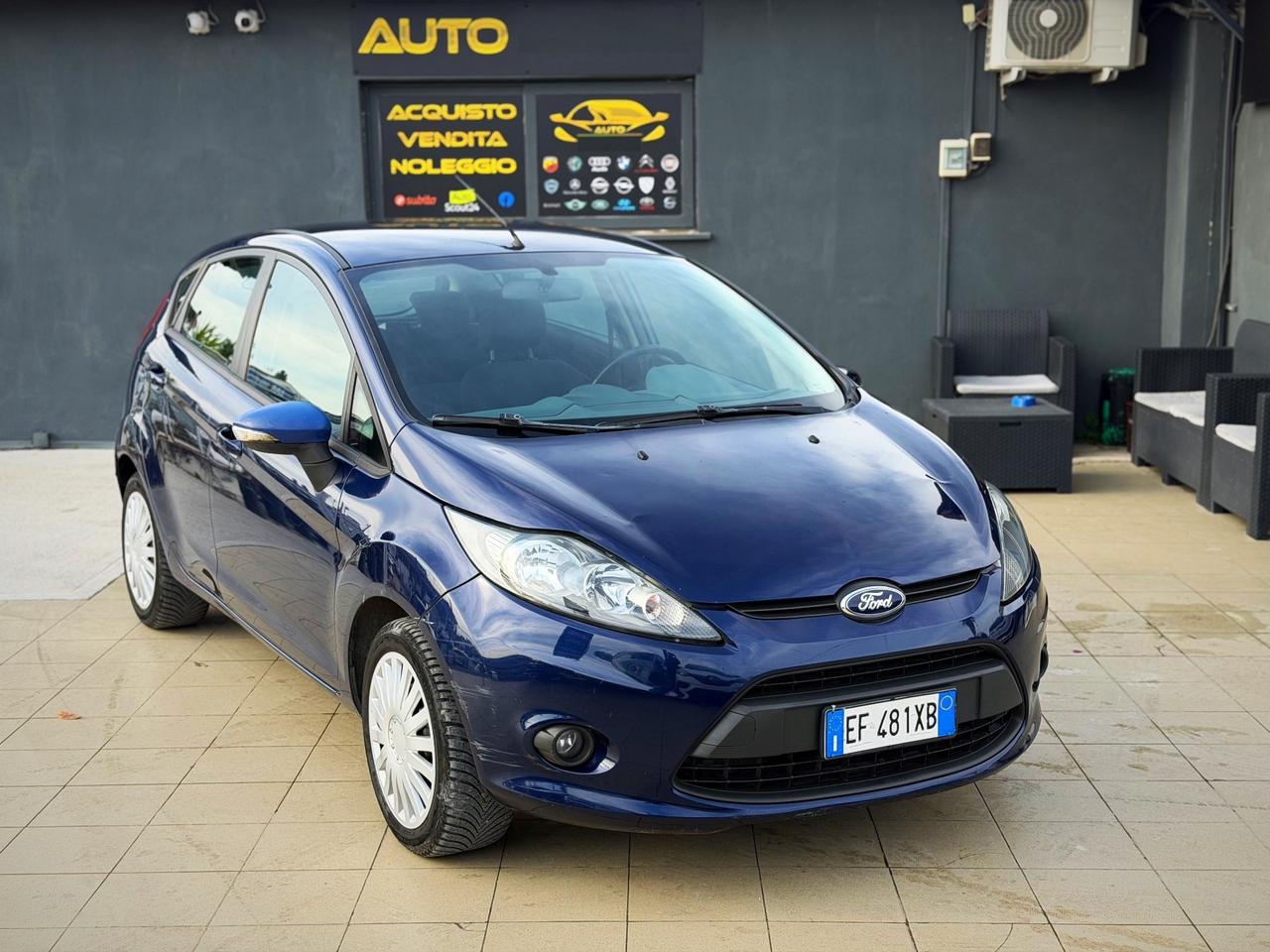 Ford Fiesta 1.4 TDCi 70CV 5 porte Titanium