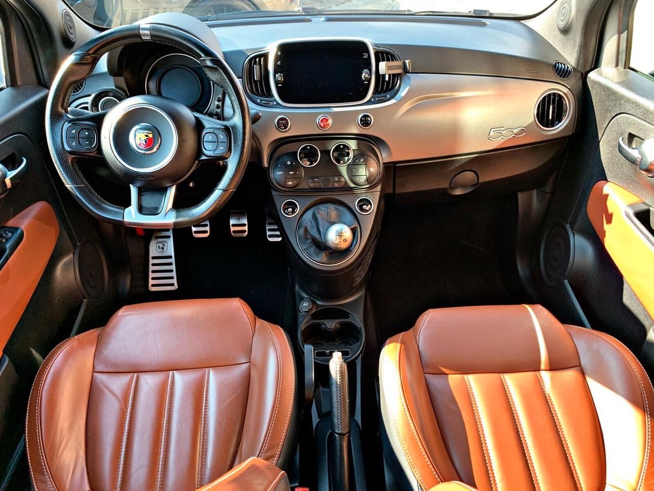 ABARTH 595 1.4 Turbo T-Jet 215 CV Turismo