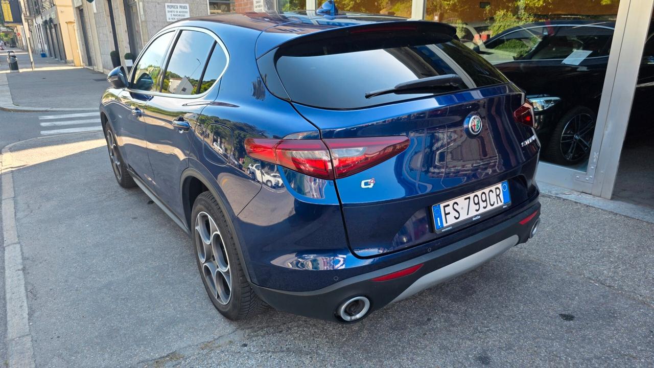 Alfa Romeo Stelvio 2.2 Turbodiesel 210 CV AT8 Q4 Super