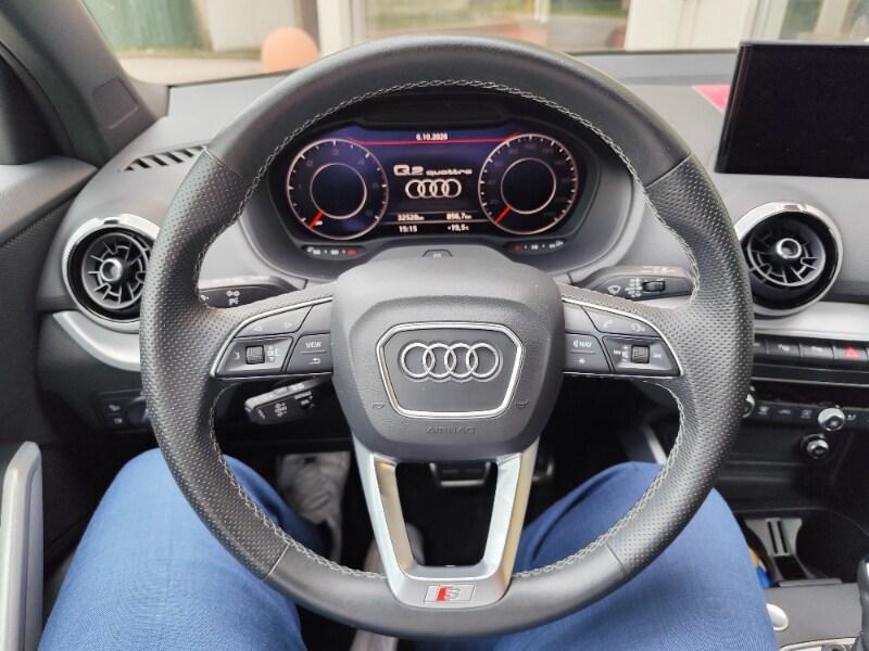 AUDI Q2 Q2 35 TDI quattro S tronic Identity Black