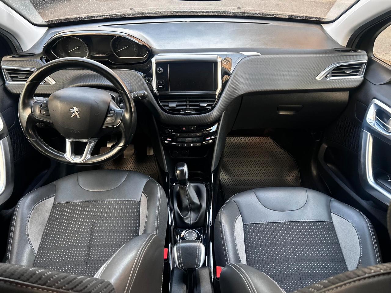 PEUGEOT 2008 - Cc 1.5 - Cv 102 - PASSAGGIO E GAARANZIA INCLUSO NEL PREZZO!