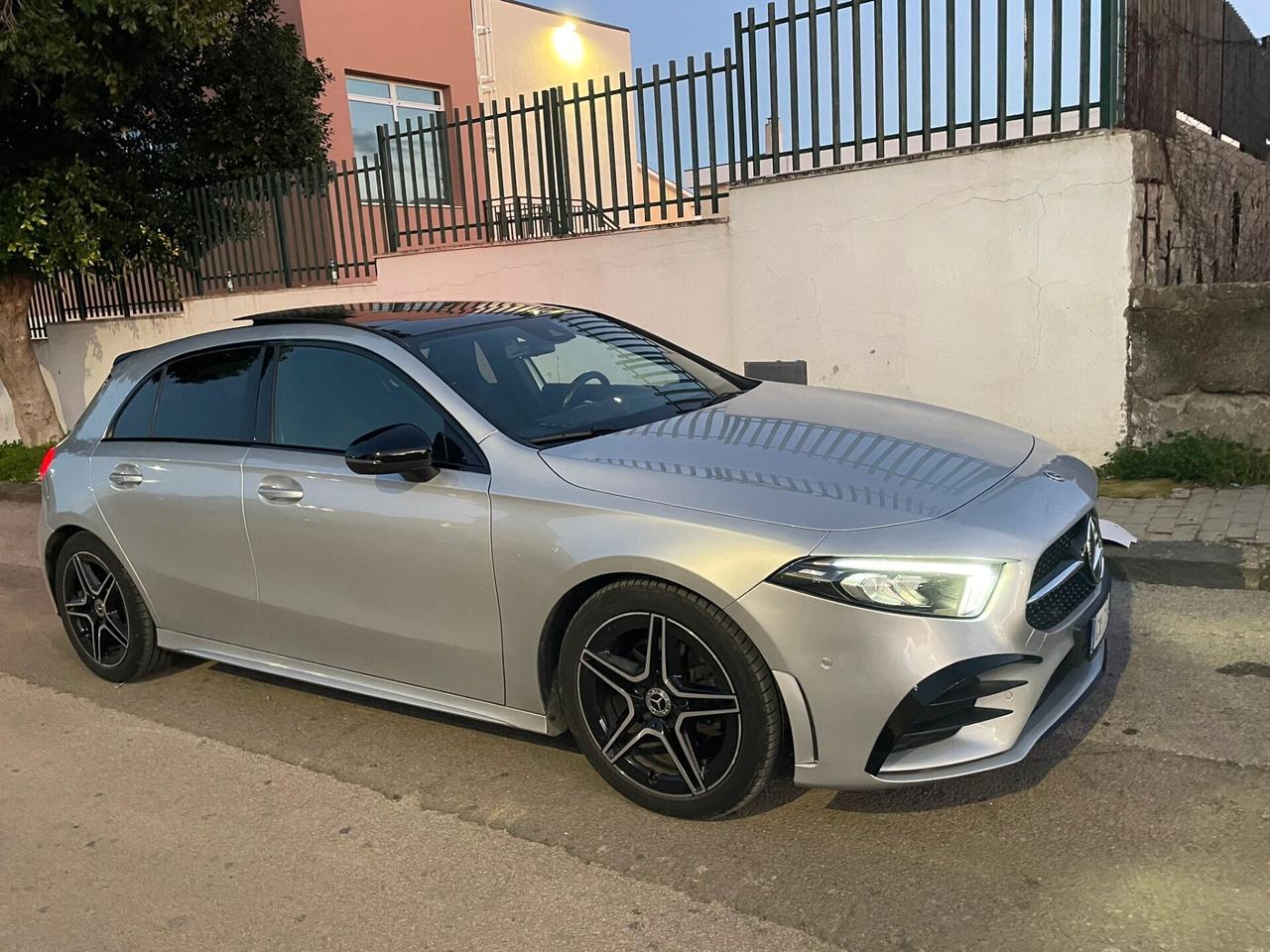 Mercedes a 200 d Premium Amg