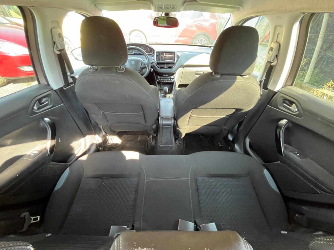 Peugeot 208 1.6 e-HDi 92 CV Stop&Start 5 porte Allure