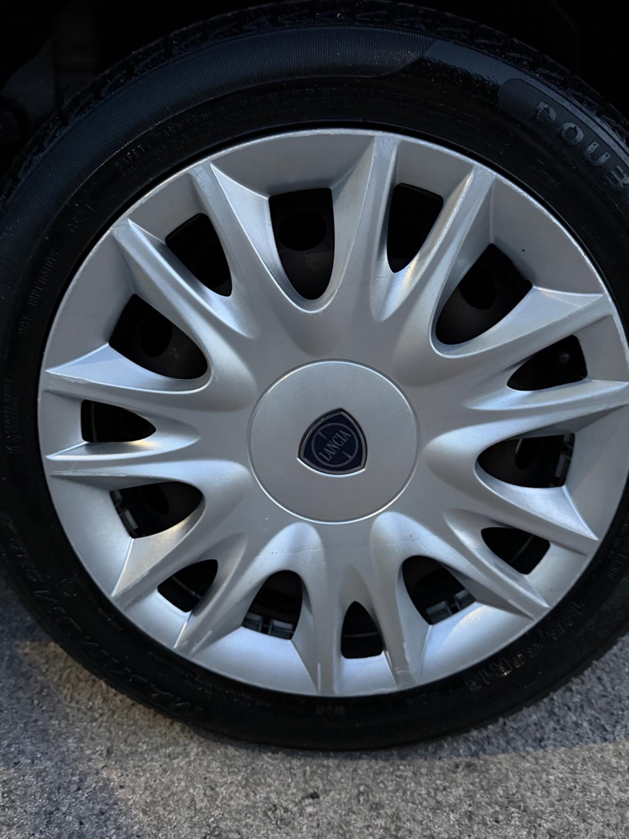 Lancia Ypsilon ECOCHIC