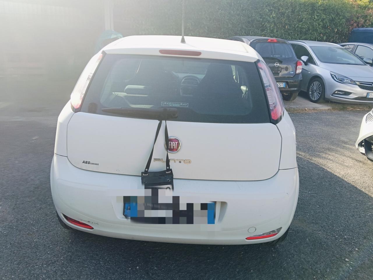 Fiat Punto 1.3 MJT II 75 CV 3/€1500