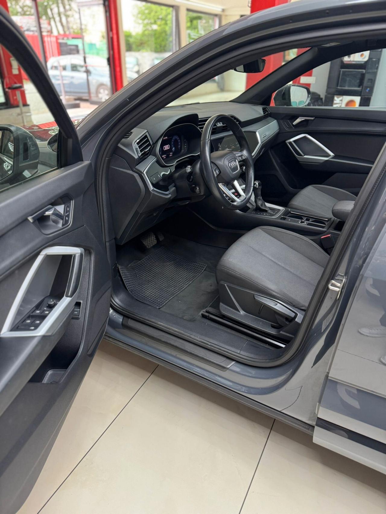 Audi Q3 SPB 45 TFSI quattro S tronic Business Plus