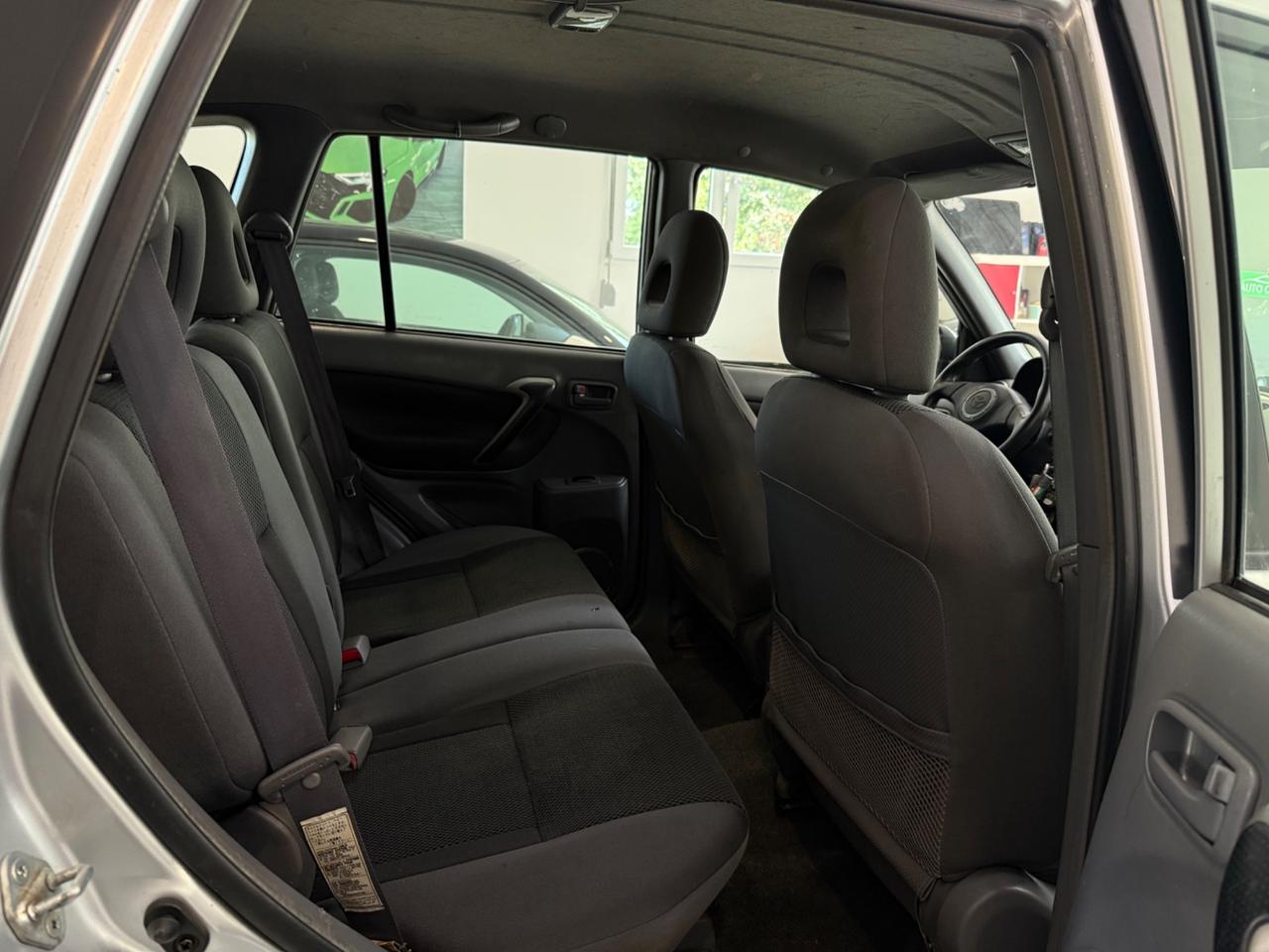 Toyota RAV 4 2.0 DIESEL