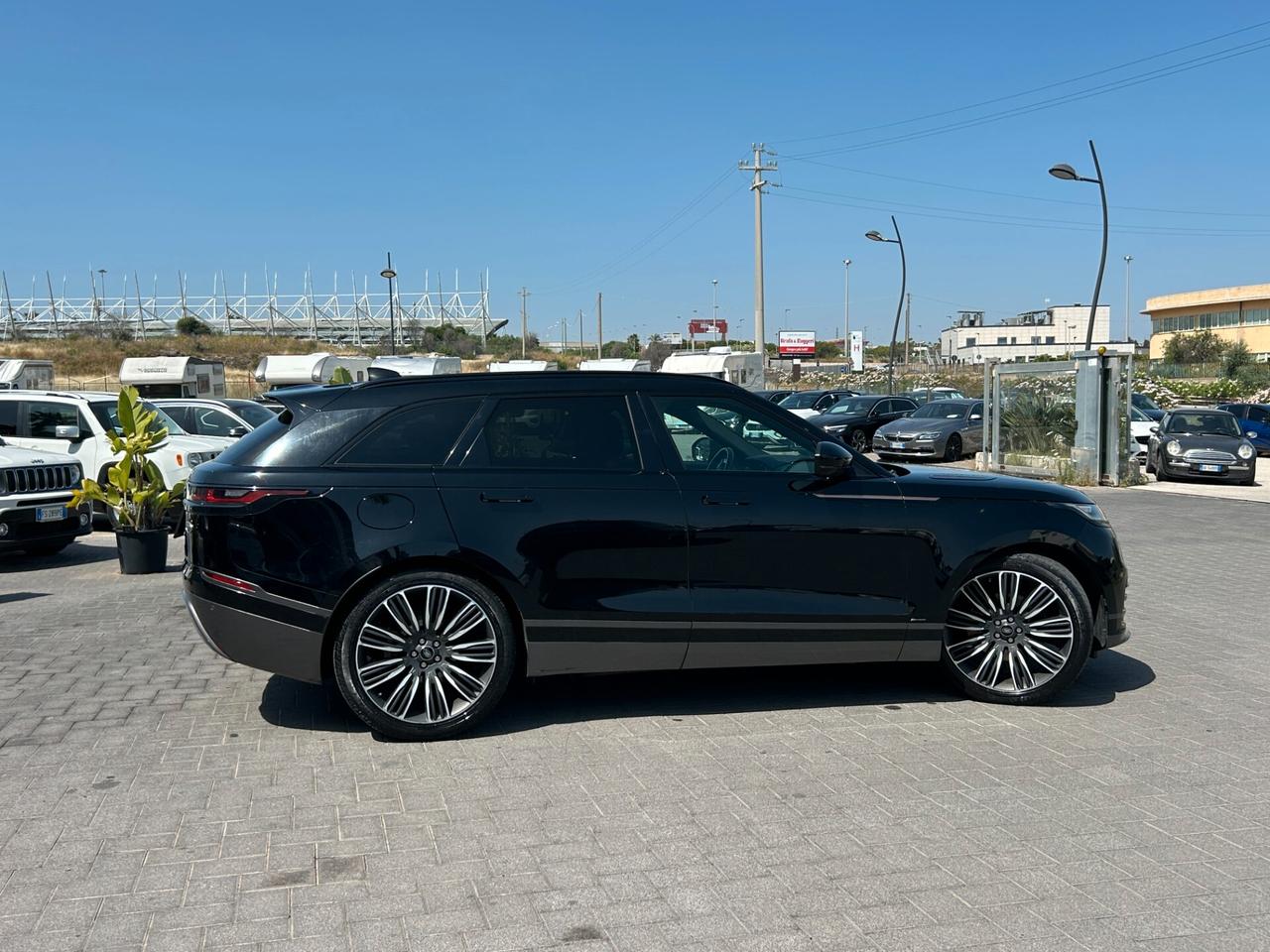 Land Rover Range Rover Velar 2.0 i4 R-Dynamic HSE 240cv auto