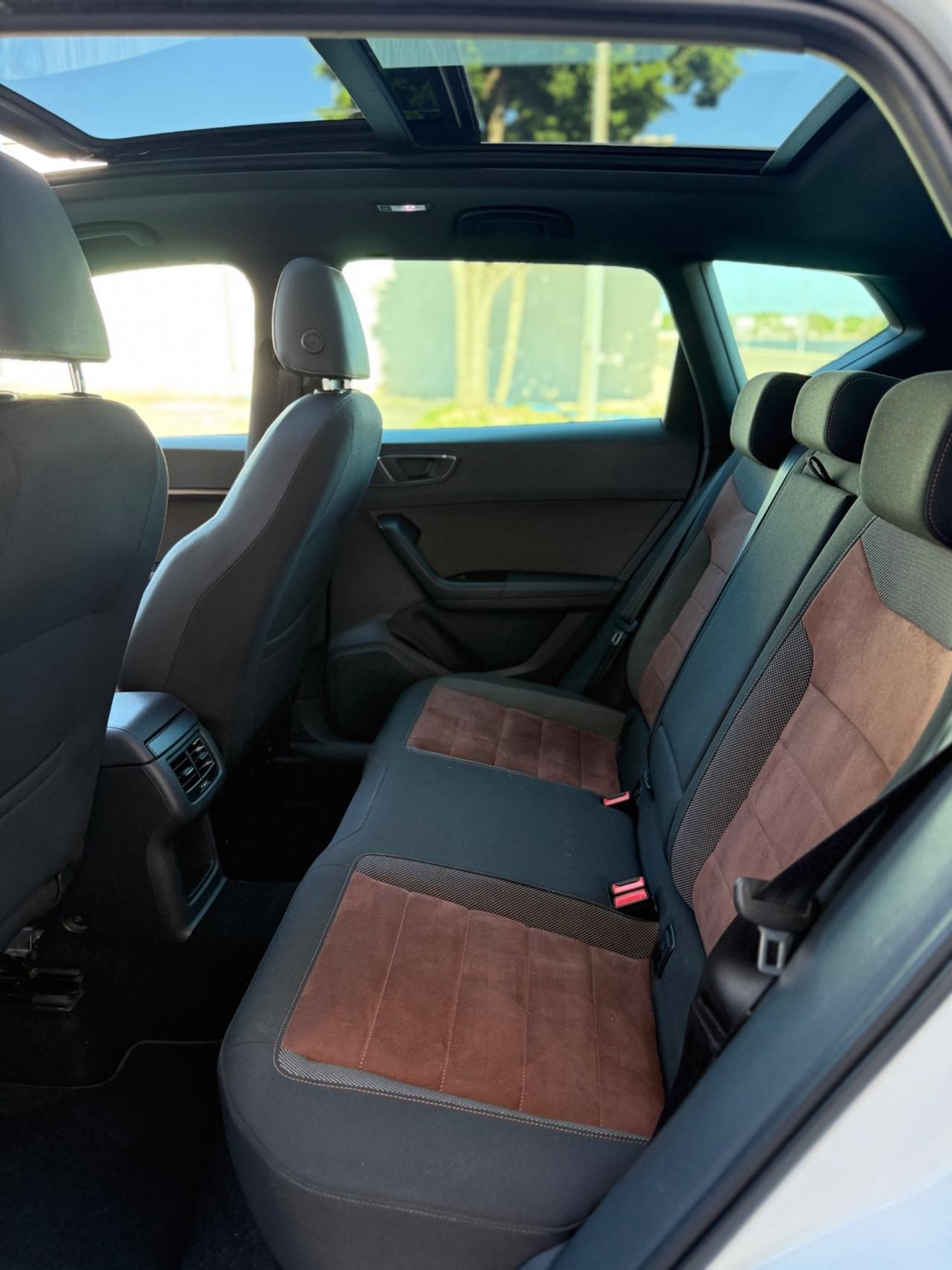 Seat Ateca TDI Xcellence 4drive dsg CON 60000 KM CERTIFICATI SEAT,TETTO APRIBILE.TELECAMERA,NAVIGATORE