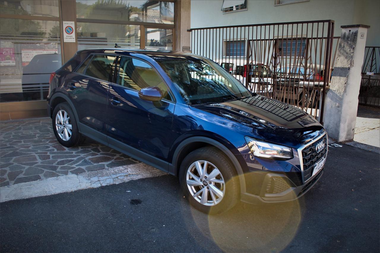 Audi Q2 35 TDI quattro S tronic Business