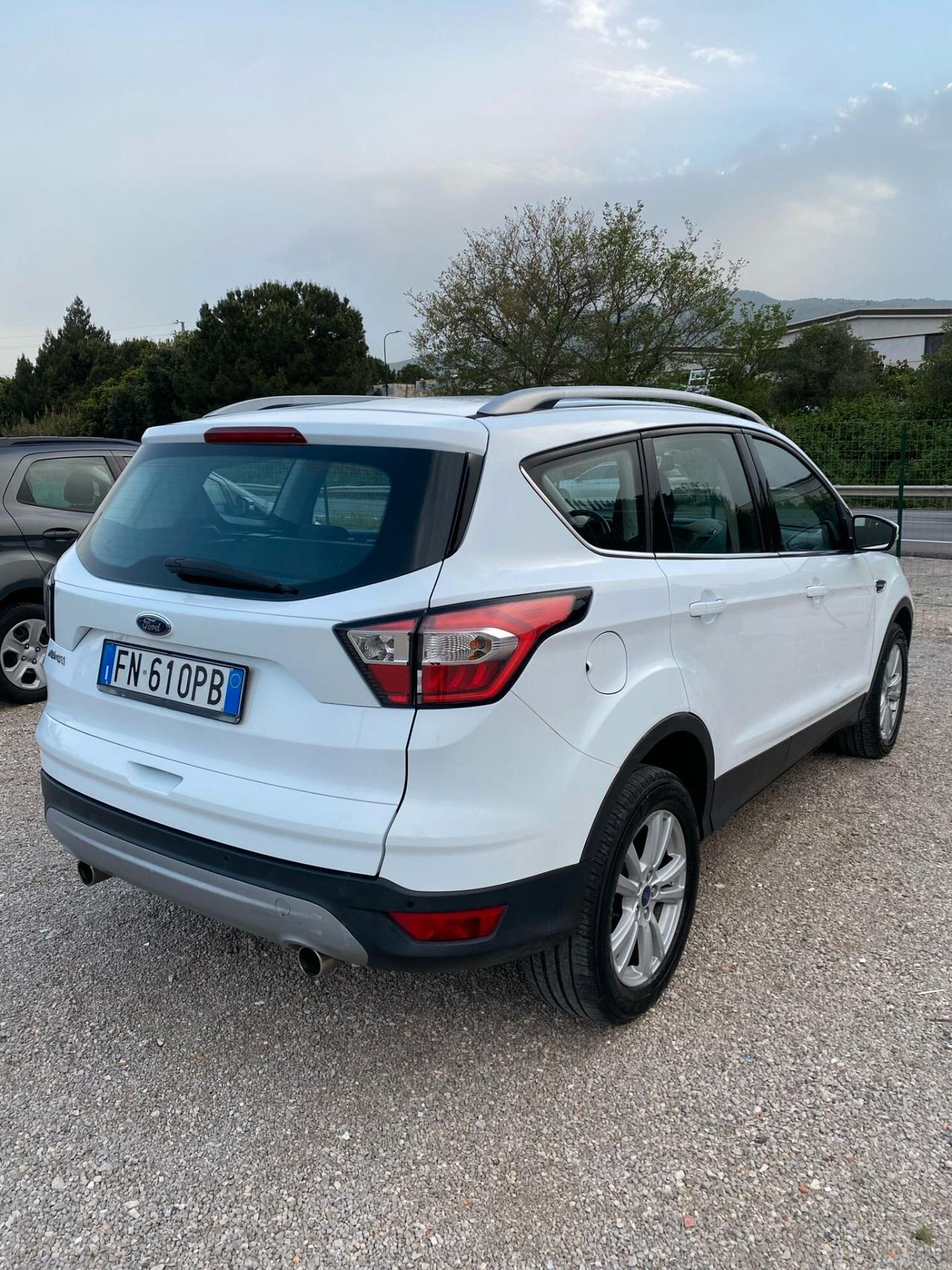 Ford Kuga 1.5 TDCI 120 CV S&S 2WD Business