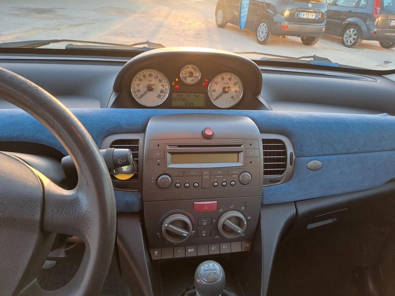 Lancia Ypsilon 1.2 Argento