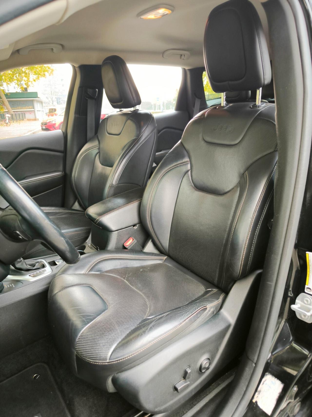 Jeep Cherokee 2.2 Mjt II 4WD Active Drive Overland