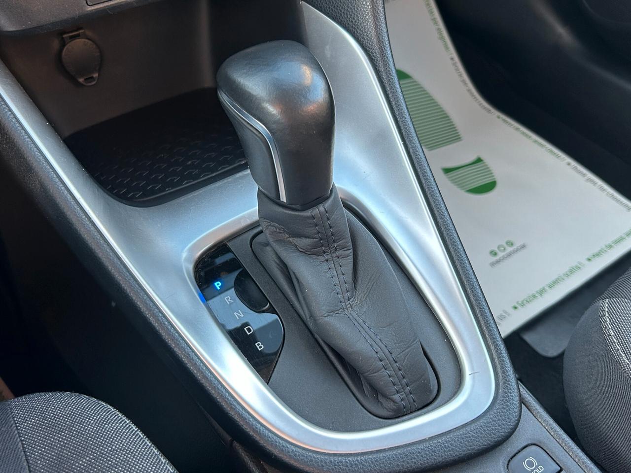 Toyota Yaris 1.5h Business