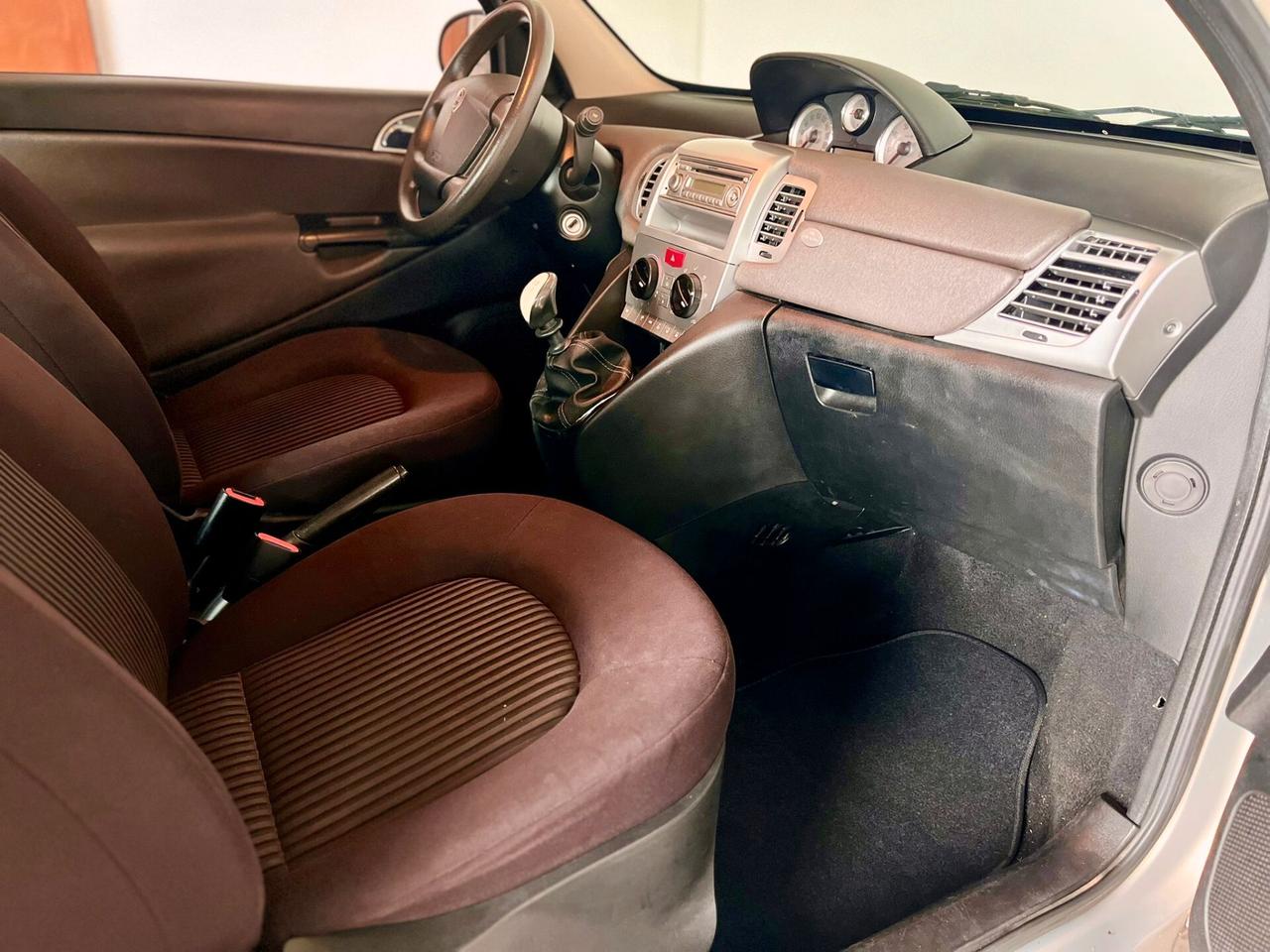 Lancia Ypsilon 1.2 69 CV Elle