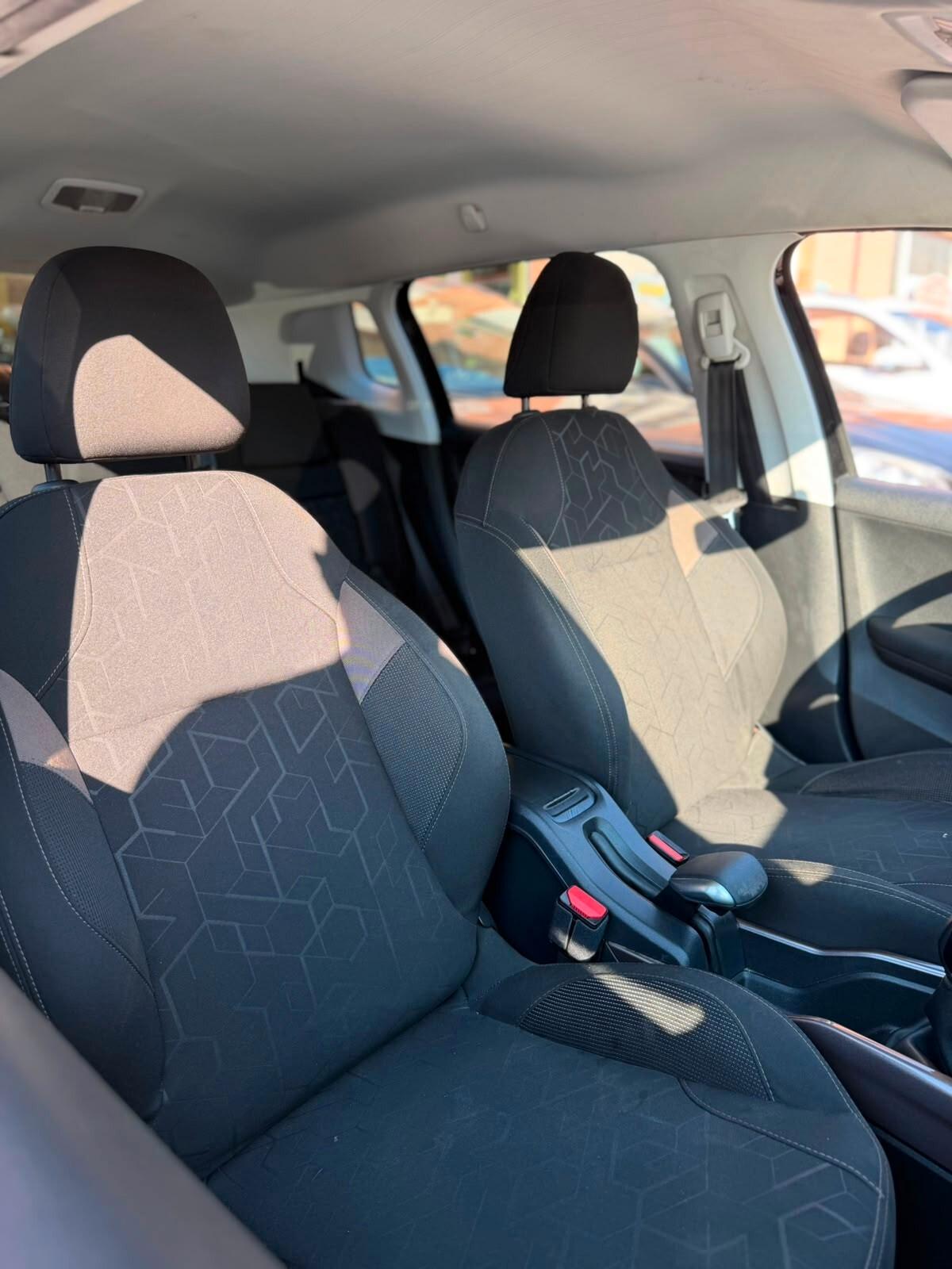 Peugeot 2008 1.4 HDi 68CV Active