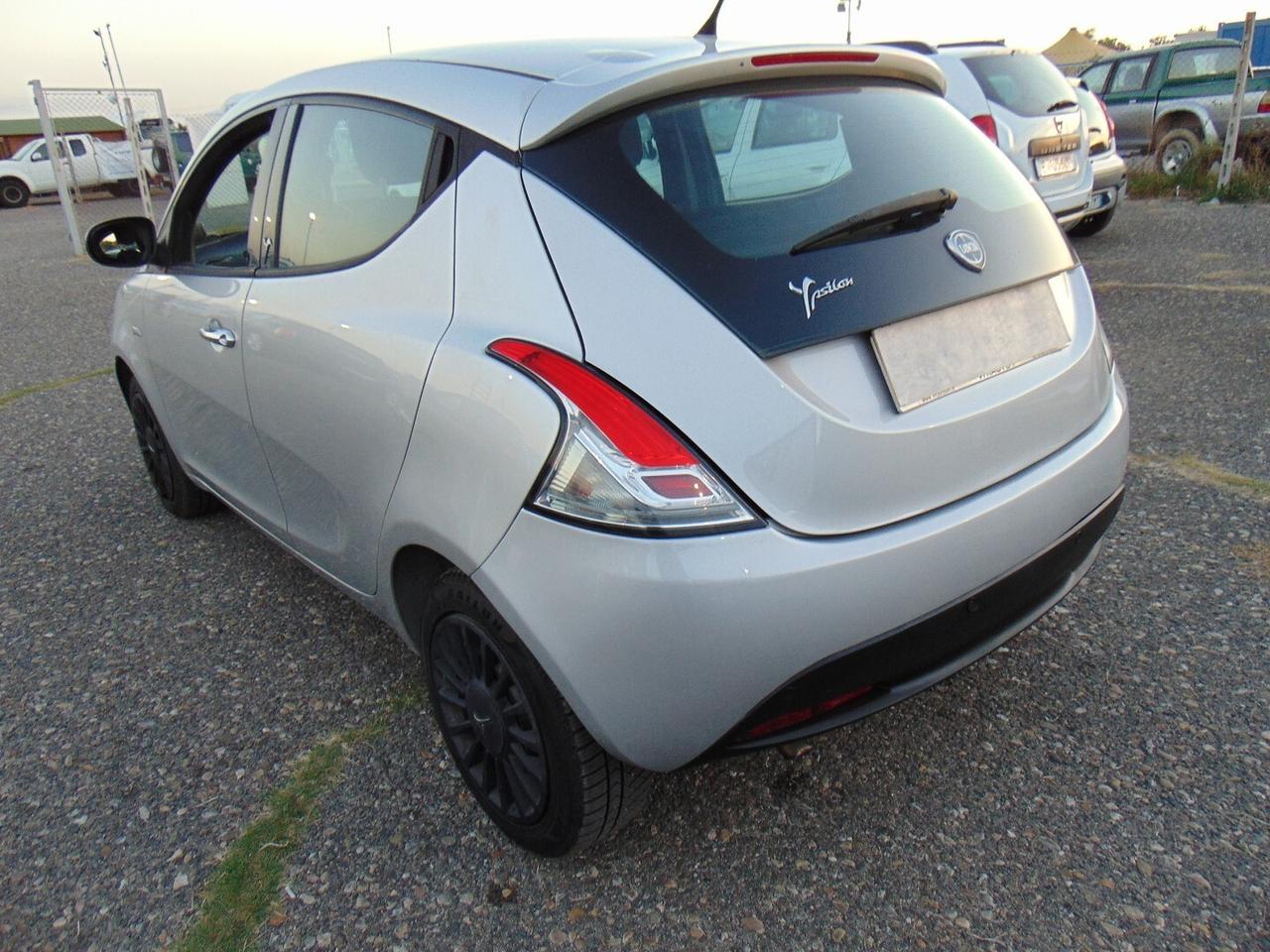 lancia y 1.3 mjt