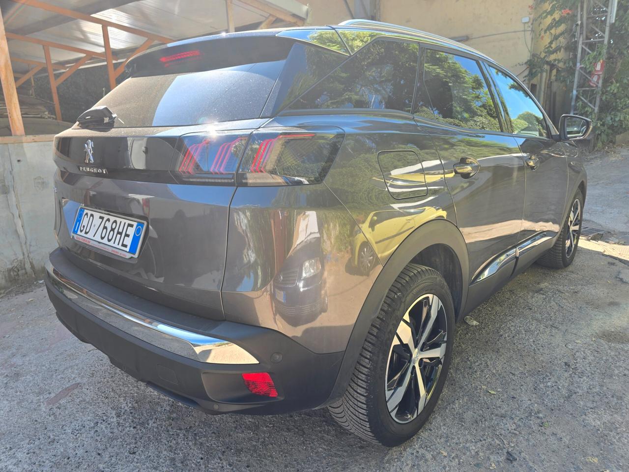 Peugeot 3008 PureTech Turbo 130 Allure PERMUTA GARANZIA FINANZIAMENTO