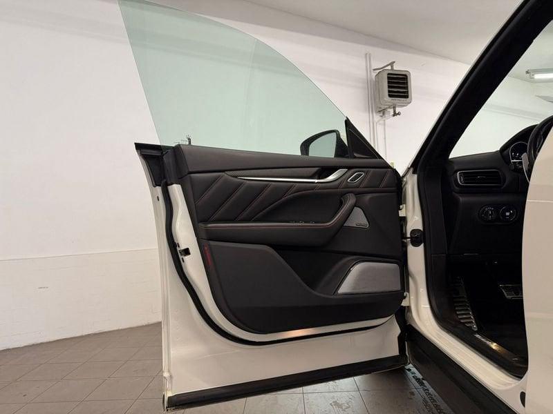 Maserati Levante V8 580 CV AWD Trofeo